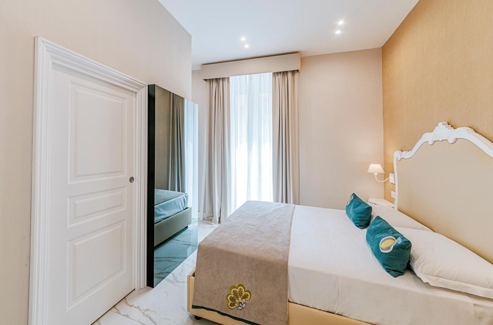 Gentile Suite & Spa Vomero Naples Exterior photo